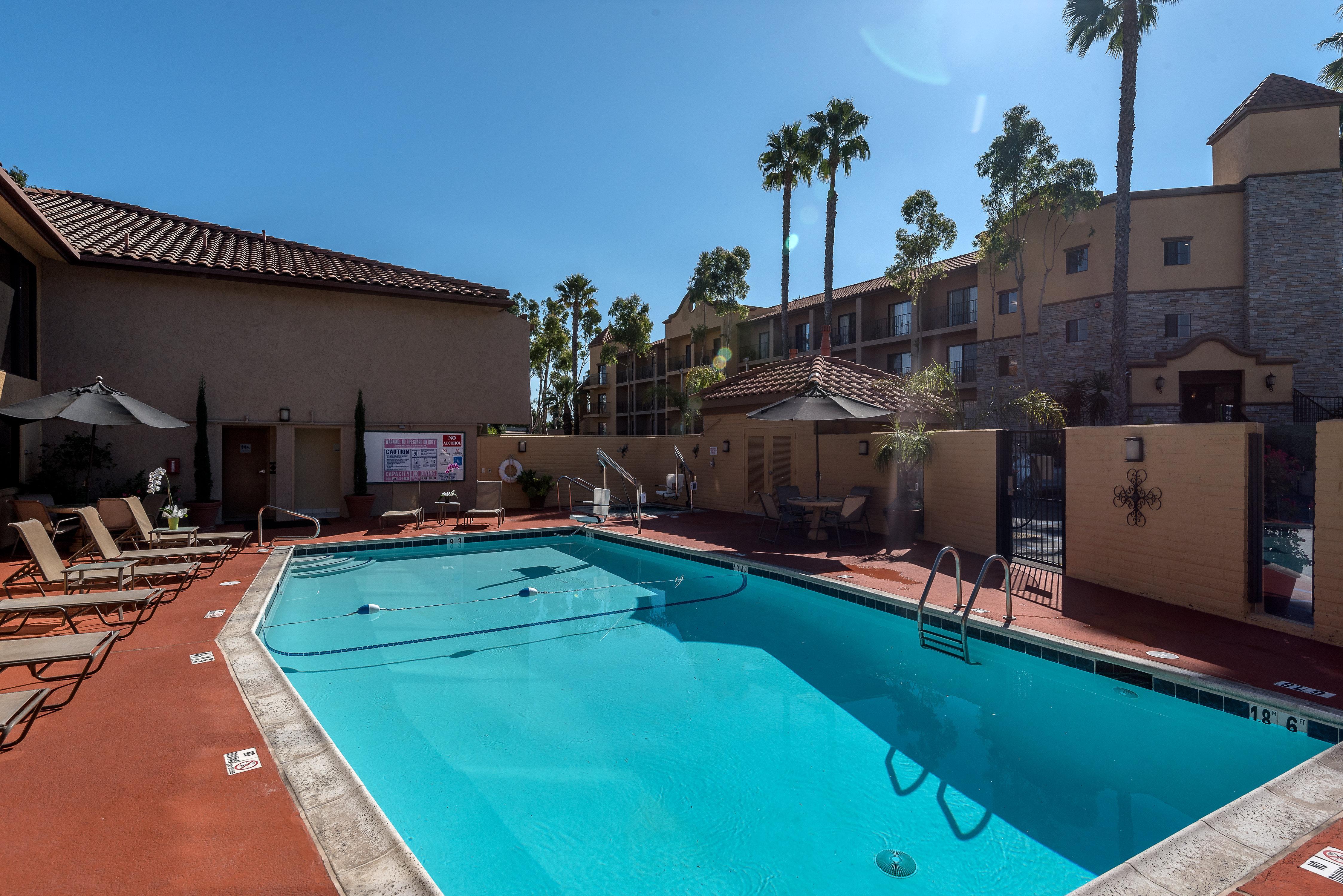 Holiday Inn Express San Diego - Rancho Bernardo, An Ihg Hotel Exterior photo